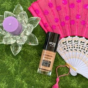 CoverGirl True blend matte foundation Warm beige